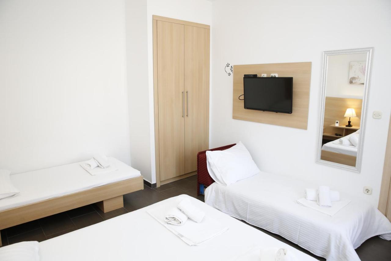 Guest House Lorenta Водице Екстер'єр фото