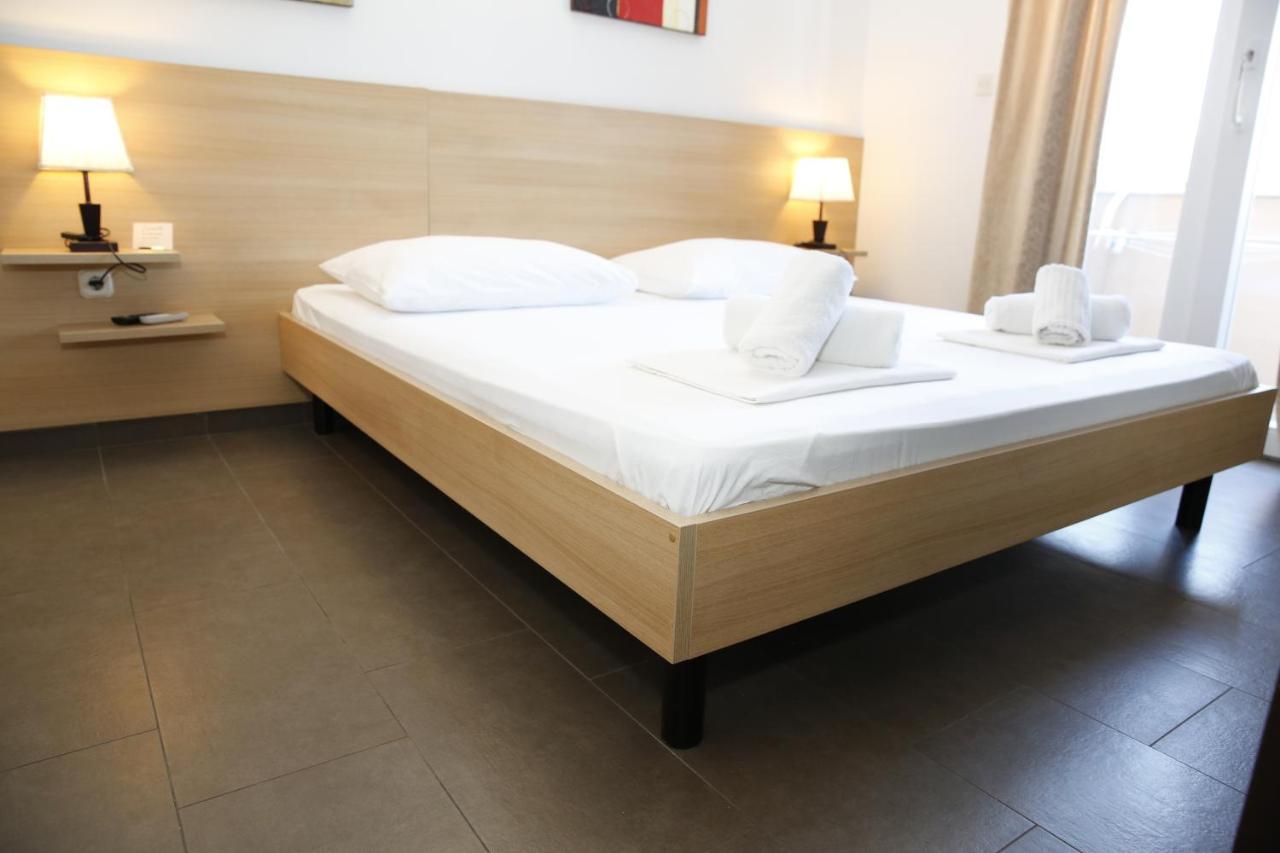 Guest House Lorenta Водице Екстер'єр фото