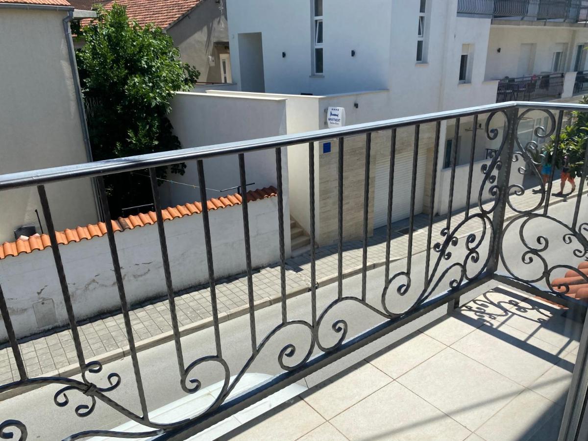 Guest House Lorenta Водице Екстер'єр фото
